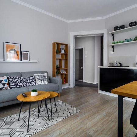 Boutique 2-Bedroom Apartment In София Екстериор снимка