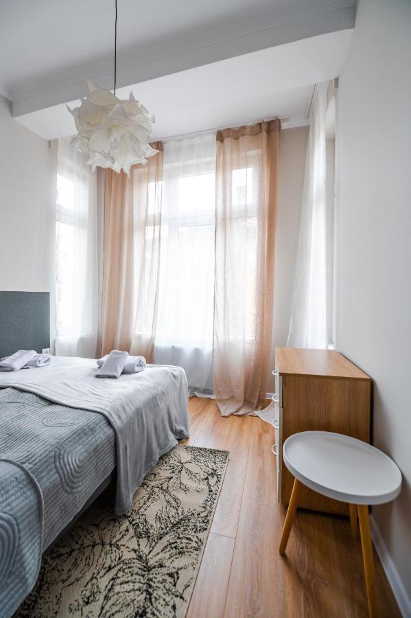 Boutique 2-Bedroom Apartment In София Екстериор снимка