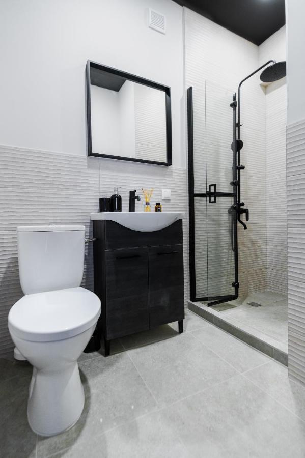 Boutique 2-Bedroom Apartment In София Екстериор снимка